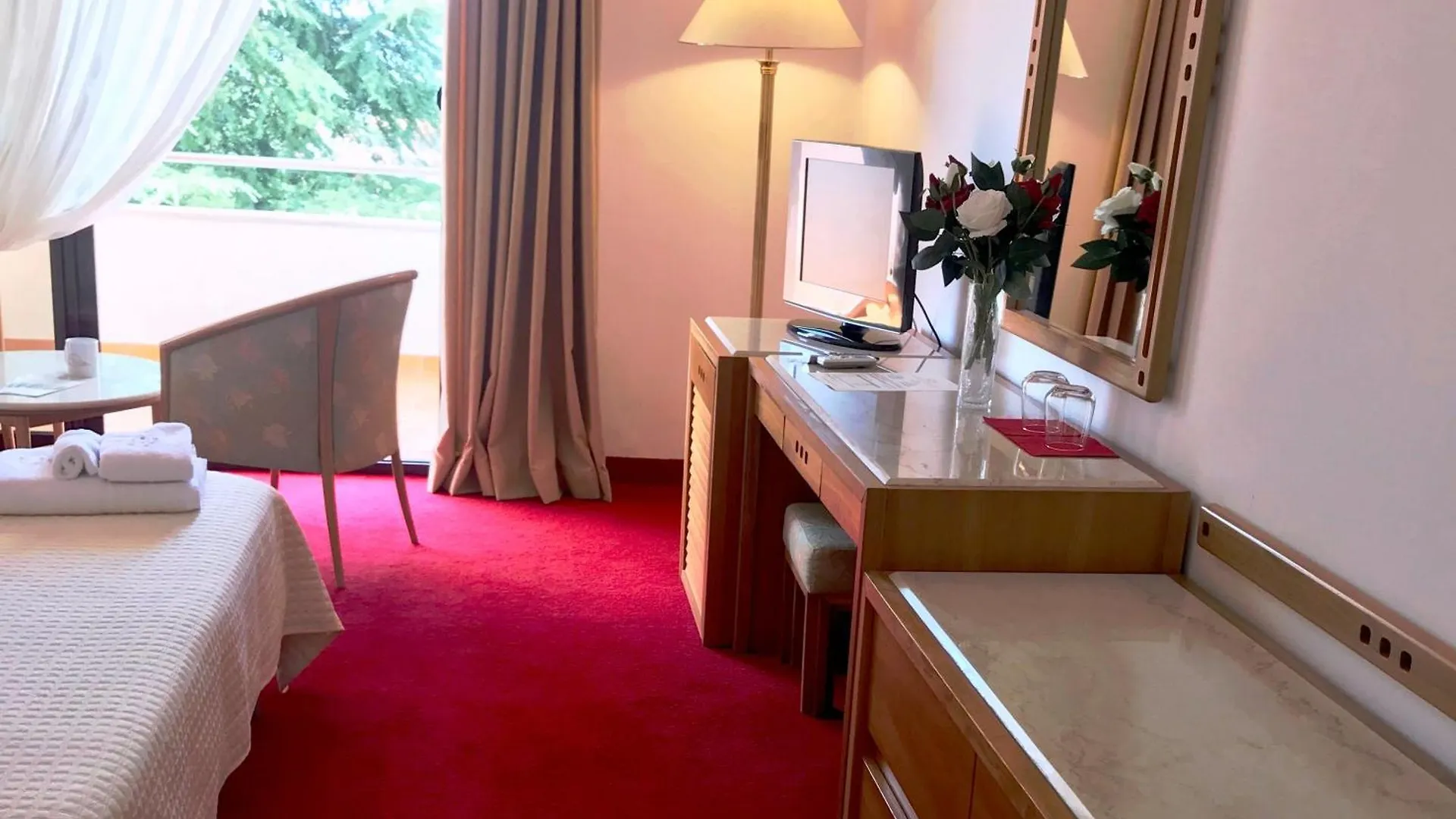 Hotel Chateau Linza Resort Tirana