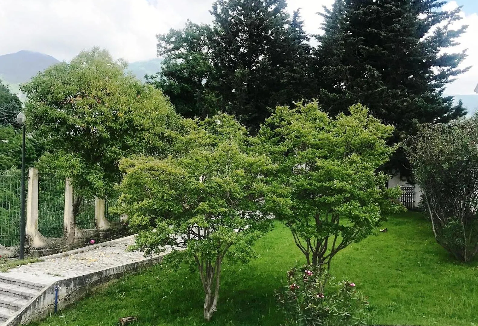 **** Hotel Chateau Linza Resort Tirana Albanië