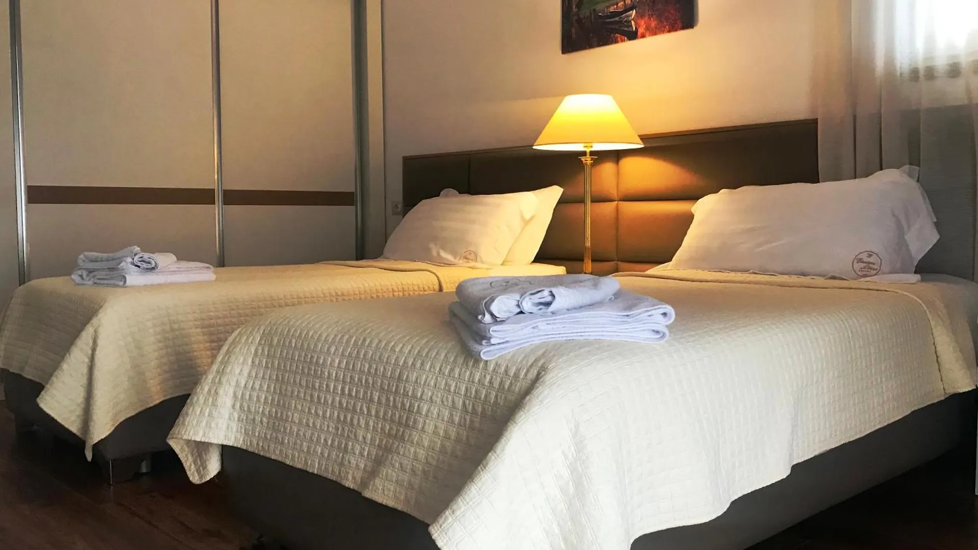 Chateau Linza Resort location