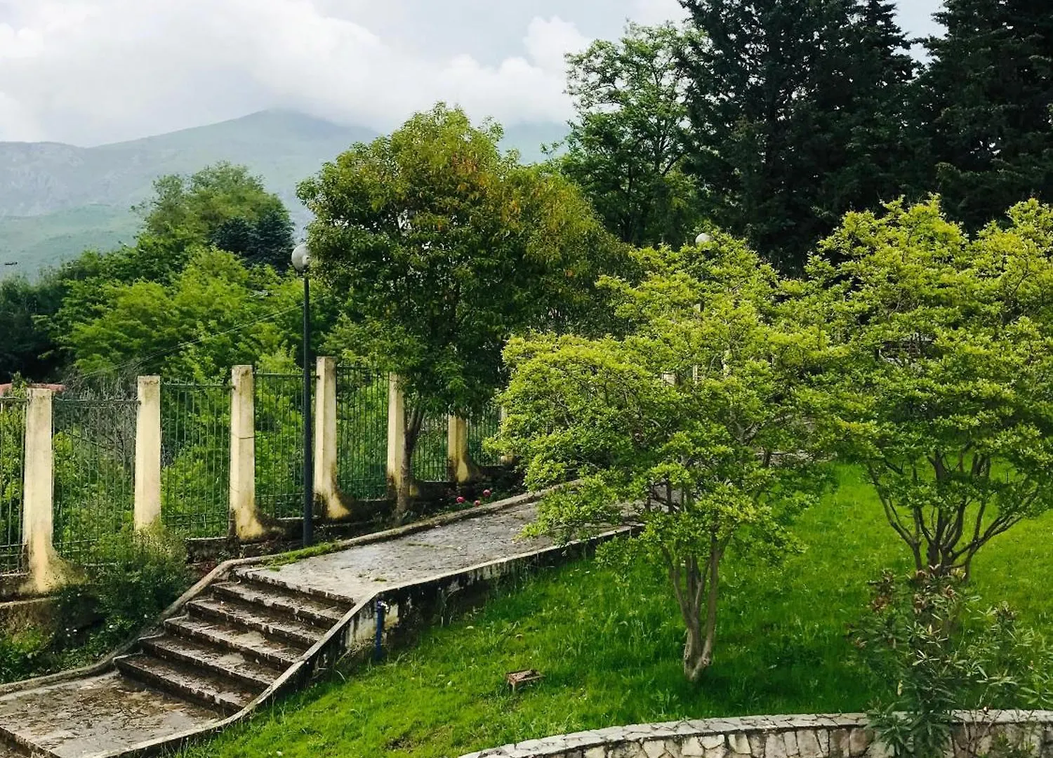 Chateau Linza Resort Tirana 4*, Shkoze Albania