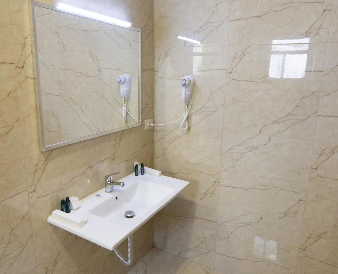 Chateau Linza Resort Tirana Hotel Shkoze